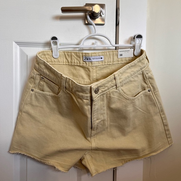 Zara Kaki Boyfriend Shorts - Picture 7 of 7